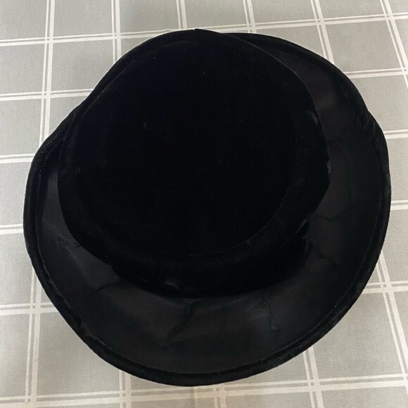 Vintage Ladies Hat Rare Black Velvet Maxine Hats Party Derby Fancy Gala Glam - Picture 7 of 9